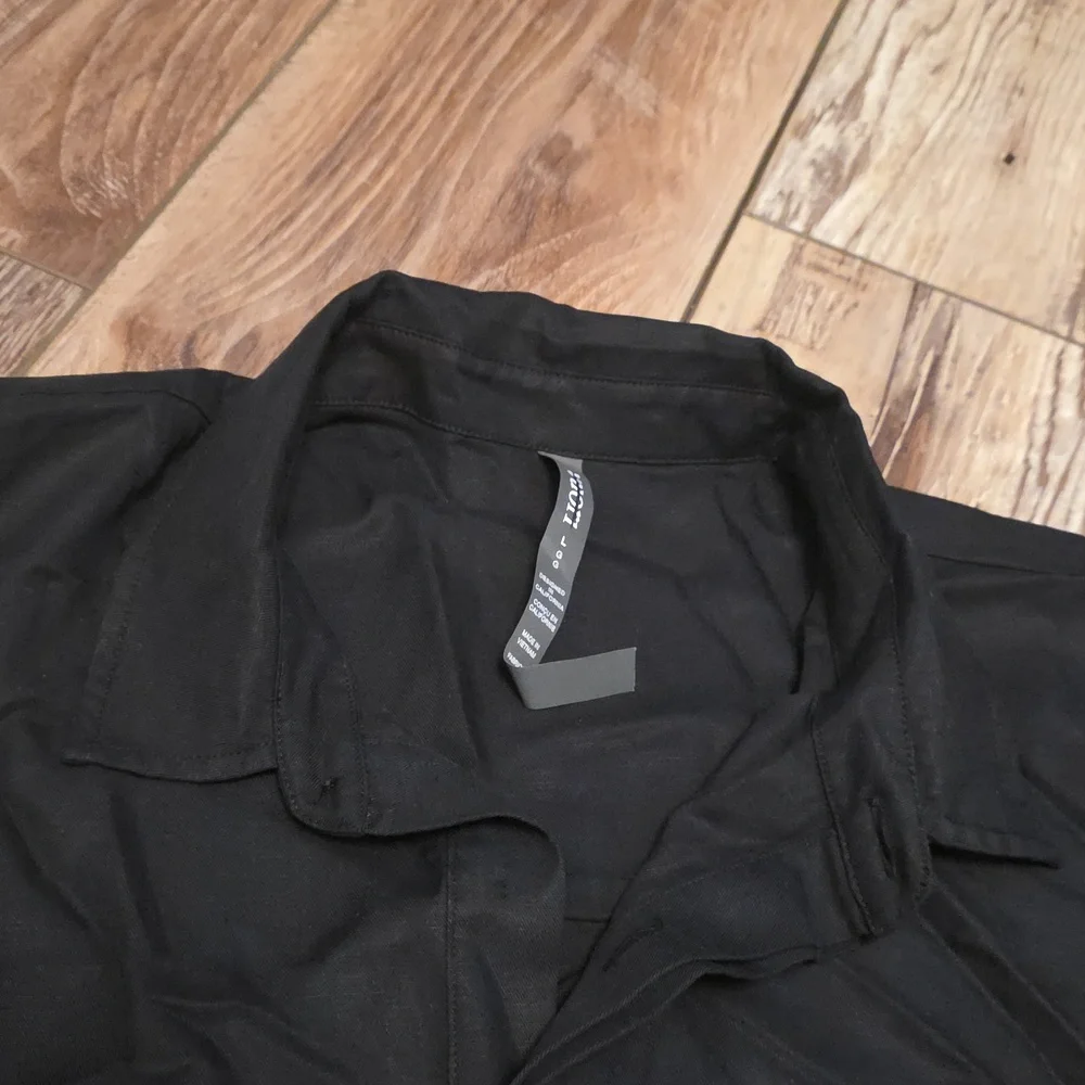 NWT Women's Vuori "Trestles Twill Romper" in Black. Various Sizes - Picture 4 of 9